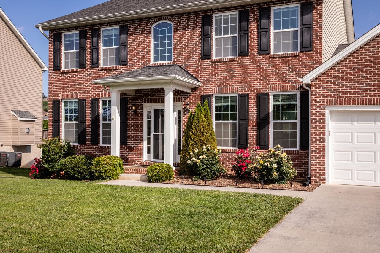 110 JILLIAN LN, PENN LAIRD, Virginia 22846, 4 Bedrooms Bedrooms, ,2 BathroomsBathrooms,Residential,110 JILLIAN LN,665714 MLS # 665714