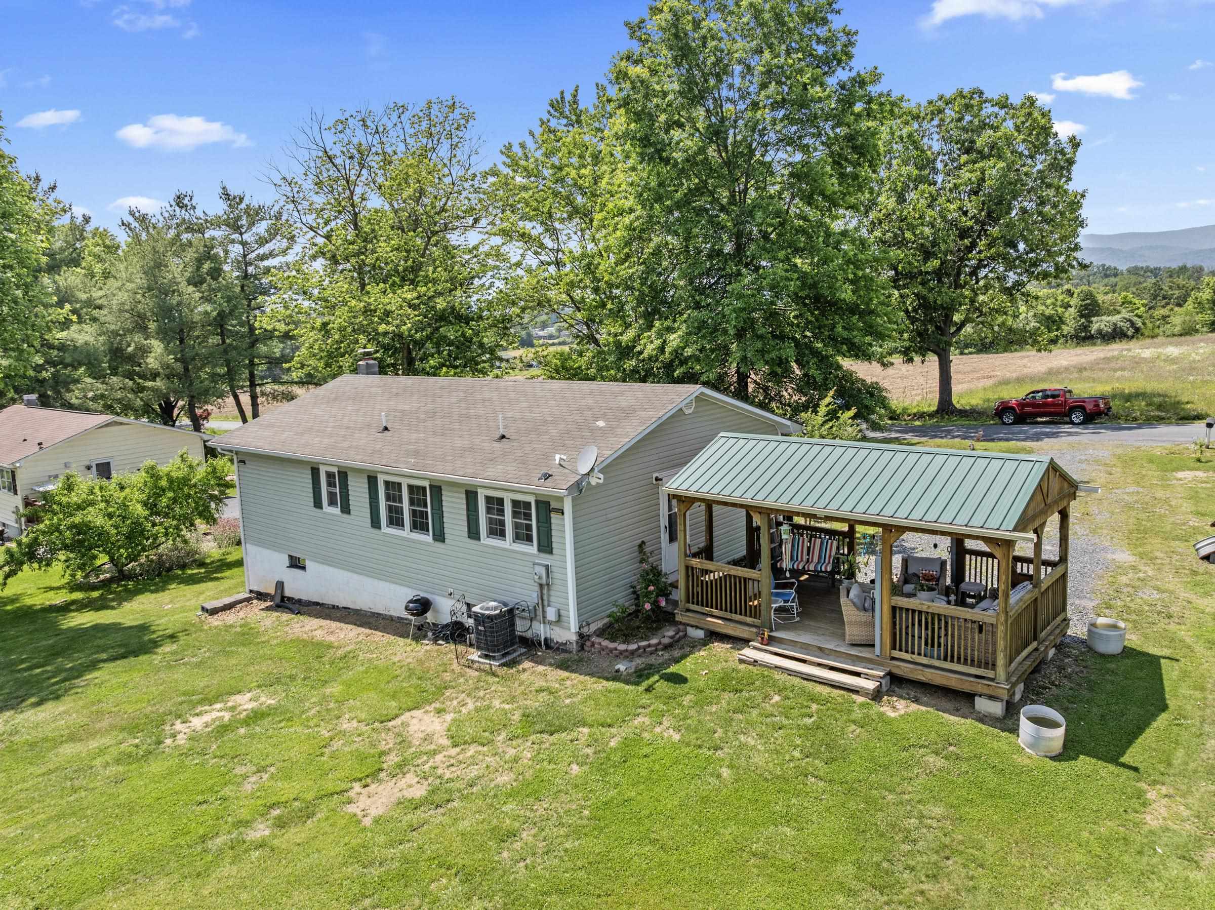 166 ELIZABETH LN, EDINBURG, Virginia 22824, 3 Bedrooms Bedrooms, ,1 BathroomBathrooms,Residential,166 ELIZABETH LN,665716 MLS # 665716