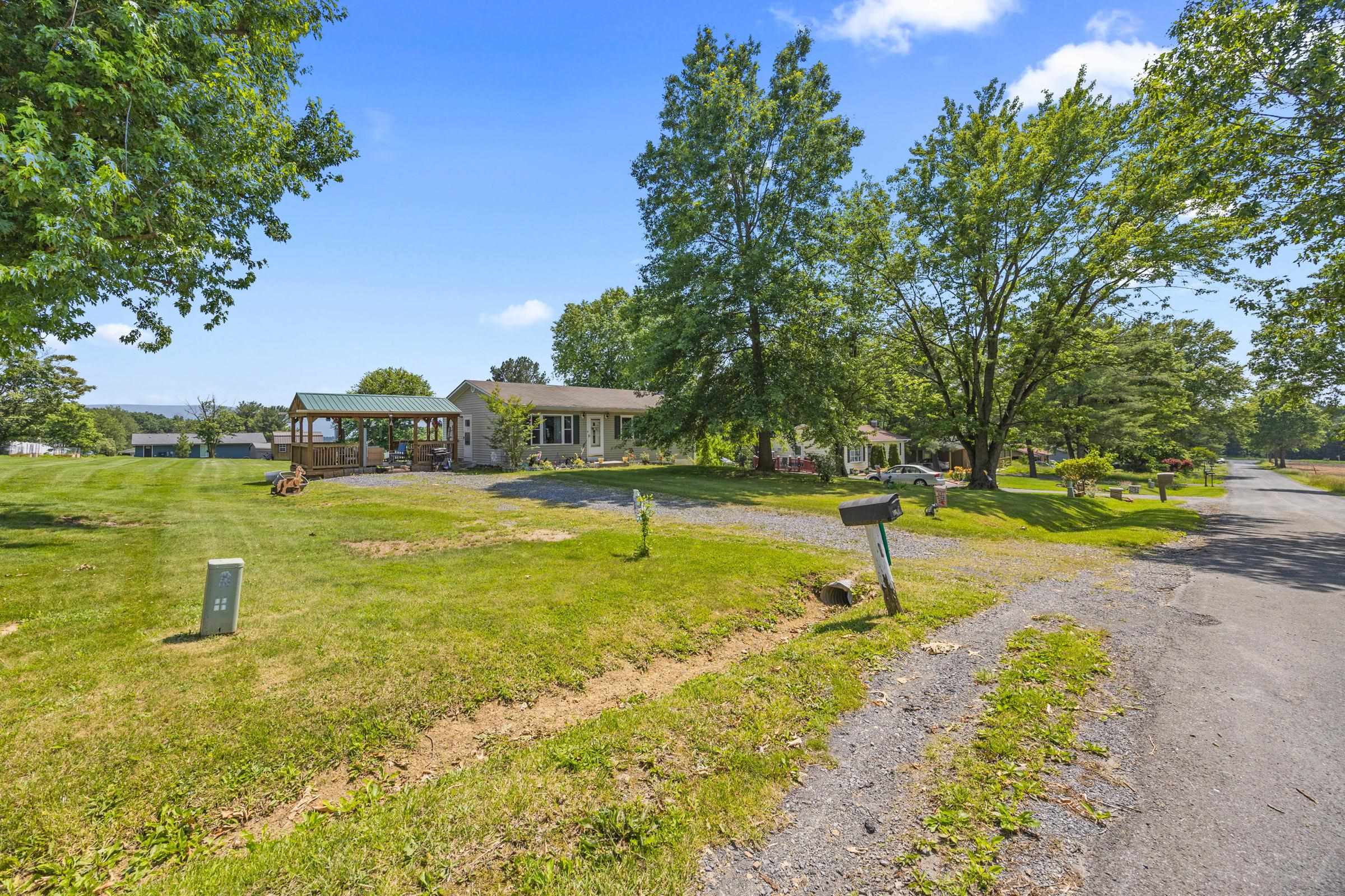166 ELIZABETH LN, EDINBURG, Virginia 22824, 3 Bedrooms Bedrooms, ,1 BathroomBathrooms,Residential,166 ELIZABETH LN,665716 MLS # 665716