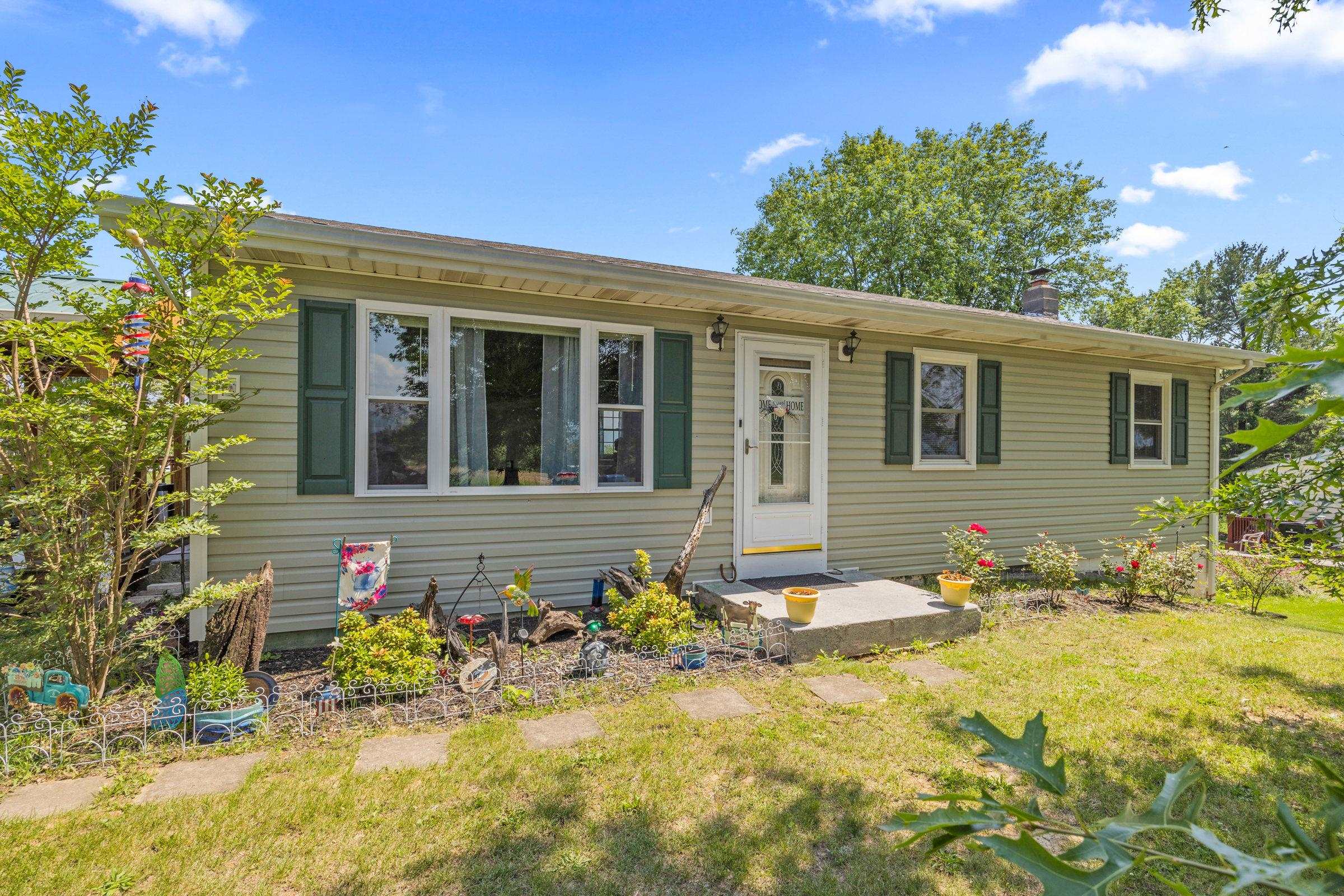 166 ELIZABETH LN, EDINBURG, Virginia 22824, 3 Bedrooms Bedrooms, ,1 BathroomBathrooms,Residential,166 ELIZABETH LN,665716 MLS # 665716