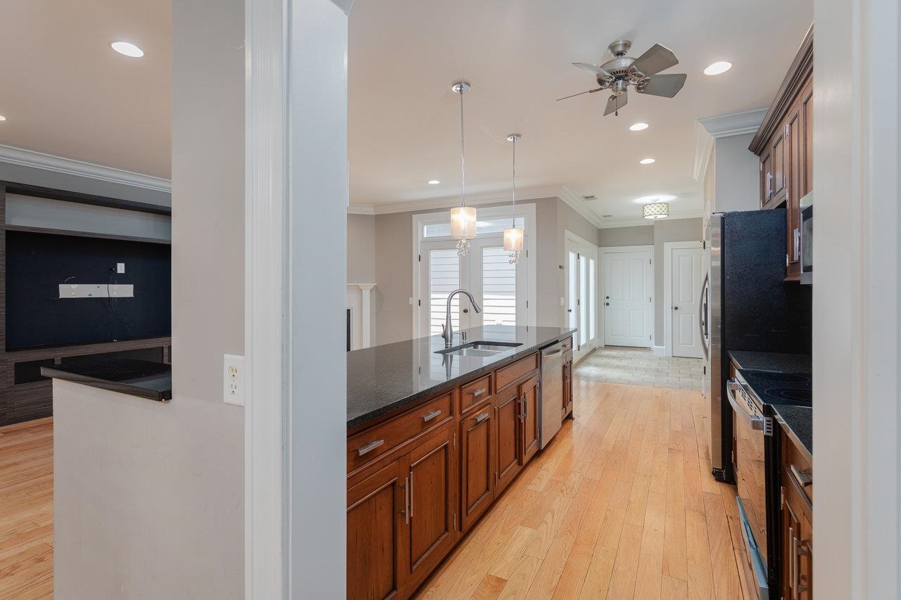 3277 PRESTON SHORE DR, ROCKINGHAM, Virginia 22801, 2 Bedrooms Bedrooms, ,3 BathroomsBathrooms,Residential,3277 PRESTON SHORE DR,665719 MLS # 665719