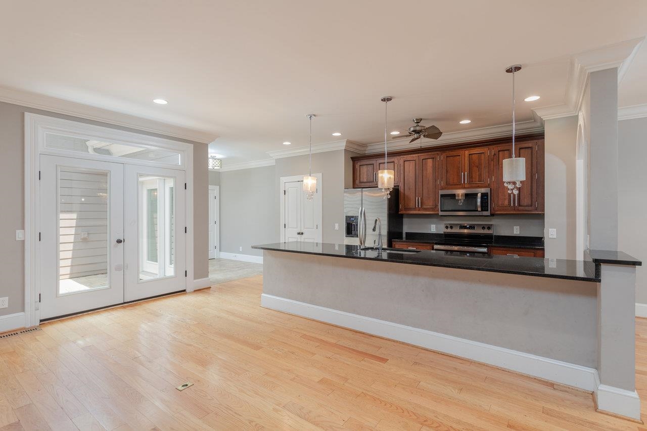 3277 PRESTON SHORE DR, ROCKINGHAM, Virginia 22801, 2 Bedrooms Bedrooms, ,3 BathroomsBathrooms,Residential,3277 PRESTON SHORE DR,665719 MLS # 665719