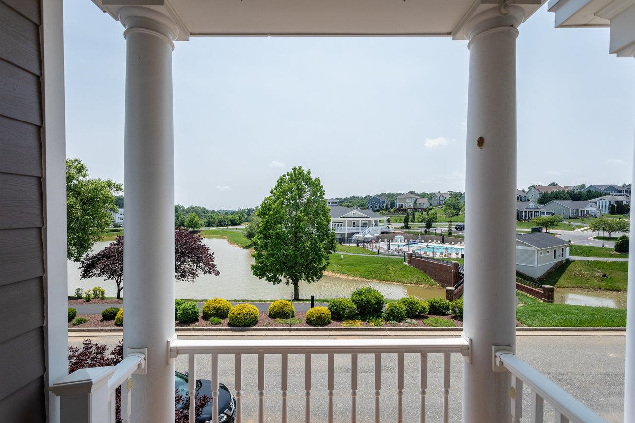 3277 PRESTON SHORE DR, ROCKINGHAM, Virginia 22801, 2 Bedrooms Bedrooms, ,3 BathroomsBathrooms,Residential,3277 PRESTON SHORE DR,665719 MLS # 665719