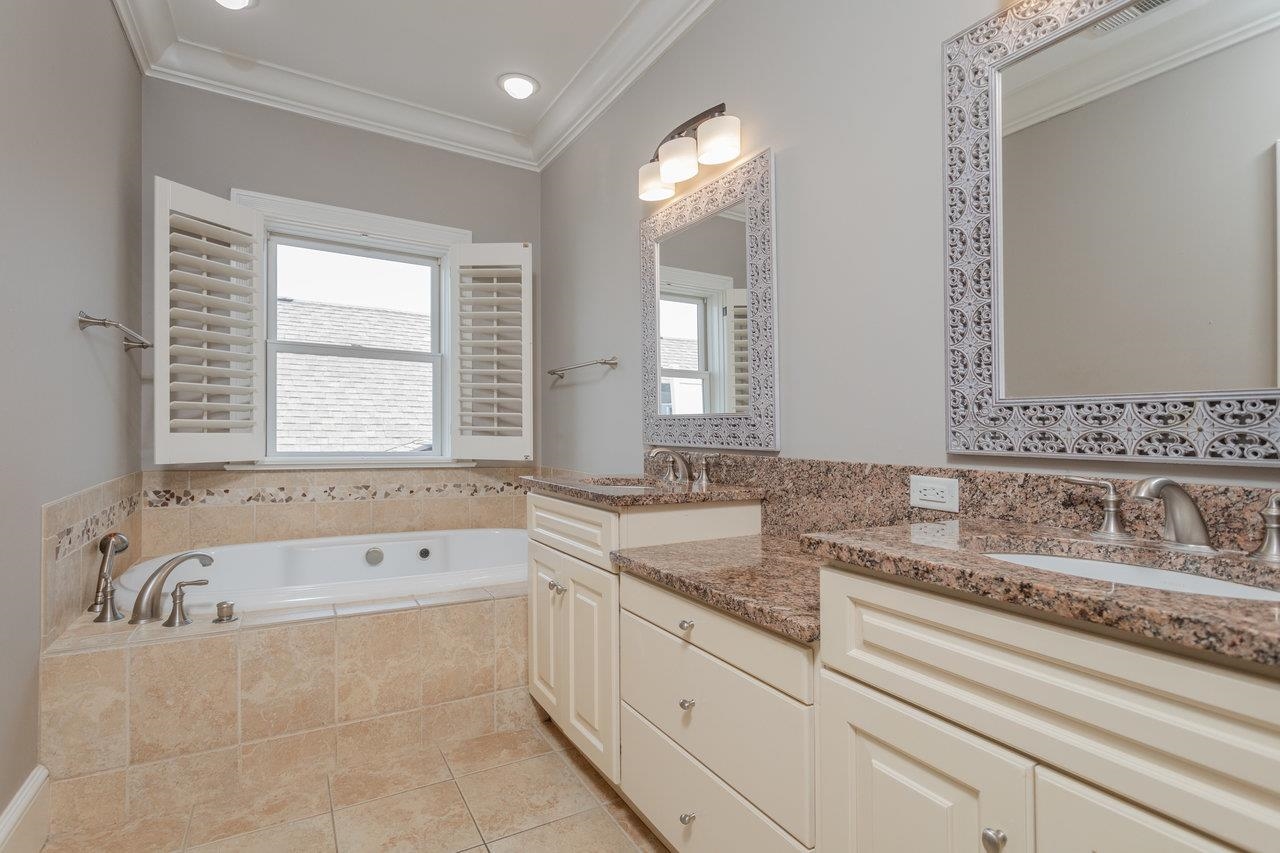 3277 PRESTON SHORE DR, ROCKINGHAM, Virginia 22801, 2 Bedrooms Bedrooms, ,3 BathroomsBathrooms,Residential,3277 PRESTON SHORE DR,665719 MLS # 665719