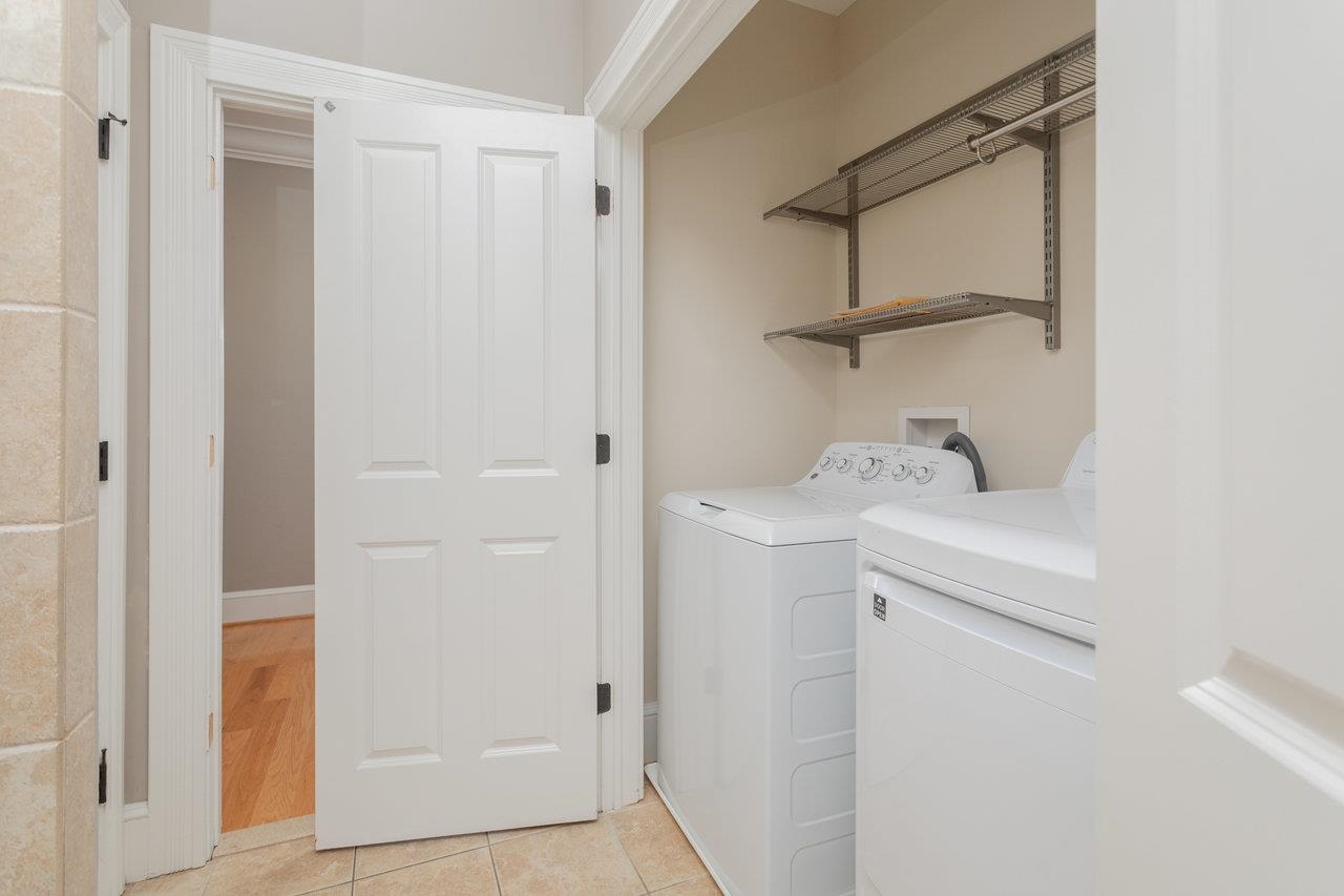 3277 PRESTON SHORE DR, ROCKINGHAM, Virginia 22801, 2 Bedrooms Bedrooms, ,3 BathroomsBathrooms,Residential,3277 PRESTON SHORE DR,665719 MLS # 665719
