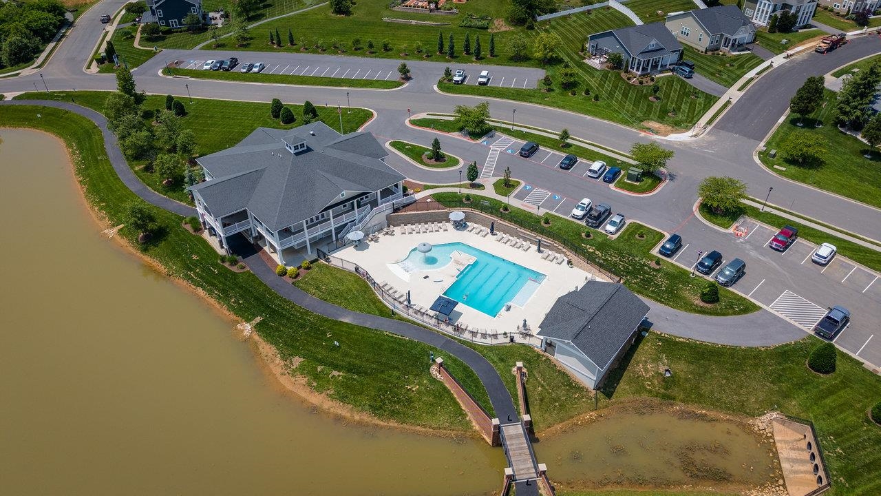 3277 PRESTON SHORE DR, ROCKINGHAM, Virginia 22801, 2 Bedrooms Bedrooms, ,3 BathroomsBathrooms,Residential,3277 PRESTON SHORE DR,665719 MLS # 665719