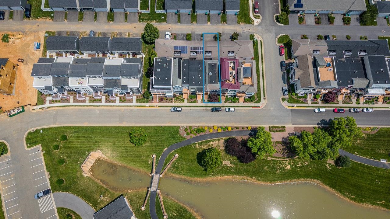 3277 PRESTON SHORE DR, ROCKINGHAM, Virginia 22801, 2 Bedrooms Bedrooms, ,3 BathroomsBathrooms,Residential,3277 PRESTON SHORE DR,665719 MLS # 665719