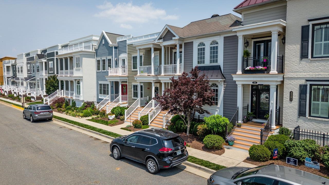 3277 PRESTON SHORE DR, ROCKINGHAM, Virginia 22801, 2 Bedrooms Bedrooms, ,3 BathroomsBathrooms,Residential,3277 PRESTON SHORE DR,665719 MLS # 665719