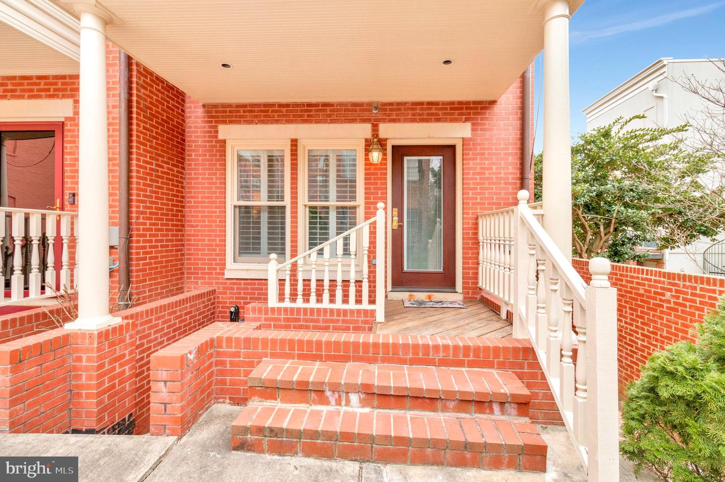 206 D ST SE, WASHINGTON, District Of Columbia 20003, 5 Bedrooms Bedrooms, ,4 BathroomsBathrooms,Residential,For sale,206 D ST SE,DCDC2153960 MLS # DCDC2153960