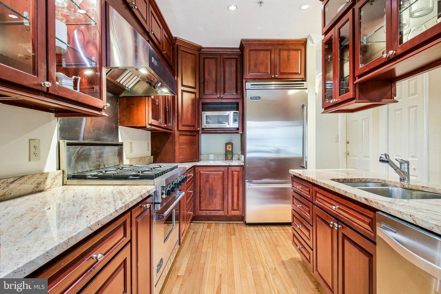 206 D ST SE, WASHINGTON, District Of Columbia 20003, 5 Bedrooms Bedrooms, ,4 BathroomsBathrooms,Residential,For sale,206 D ST SE,DCDC2153960 MLS # DCDC2153960