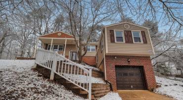 16080 DEER PARK DR, DUMFRIES, Virginia 22025, 4 Bedrooms Bedrooms, ,3 BathroomsBathrooms,Residential,For sale,16080 DEER PARK DR,VAPW2085894 MLS # VAPW2085894