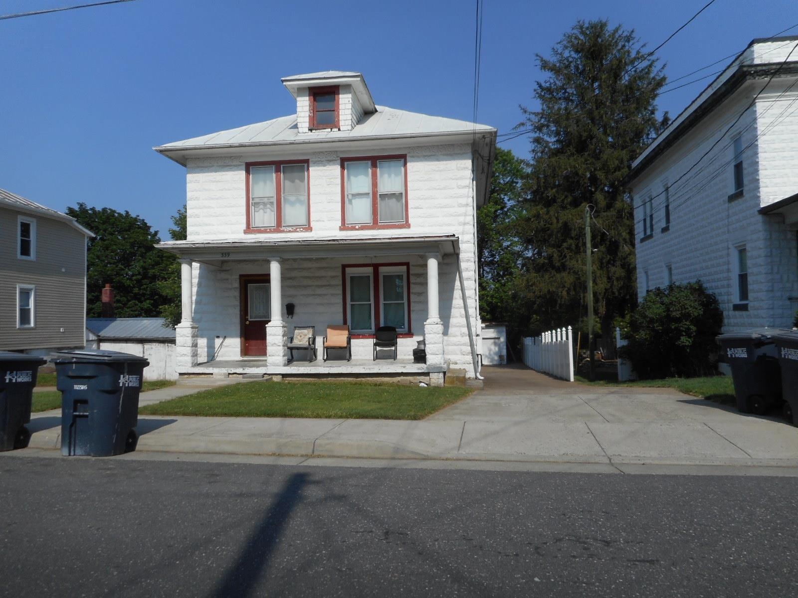 339 CHICAGO AVE, HARRISONBURG, Virginia 22801, 4 Bedrooms Bedrooms, ,1 BathroomBathrooms,Residential,DO NOT DISTURB,339 CHICAGO AVE,665726 MLS # 665726