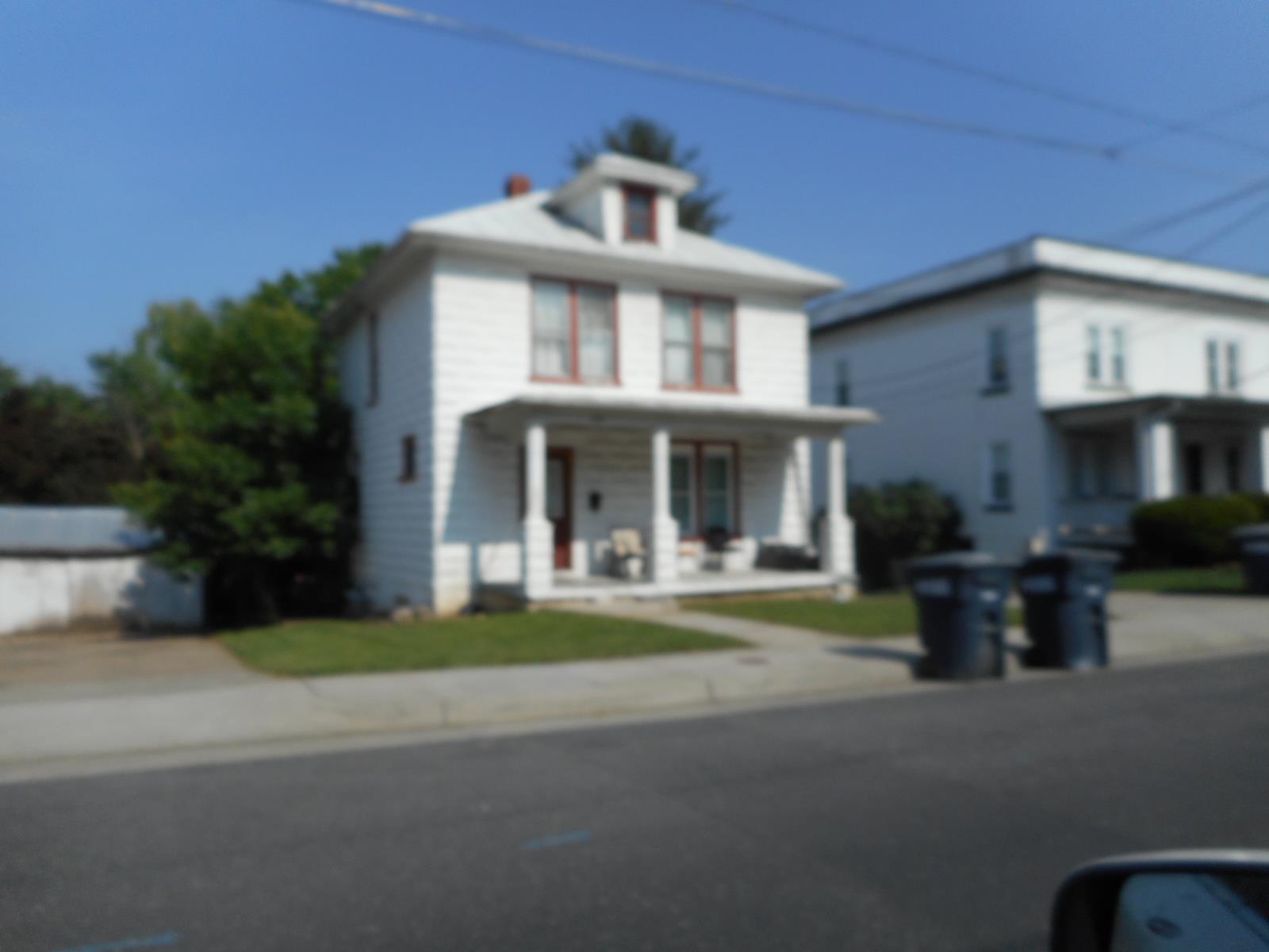 339 CHICAGO AVE, HARRISONBURG, Virginia 22801, 4 Bedrooms Bedrooms, ,1 BathroomBathrooms,Residential,DO NOT DISTURB,339 CHICAGO AVE,665726 MLS # 665726