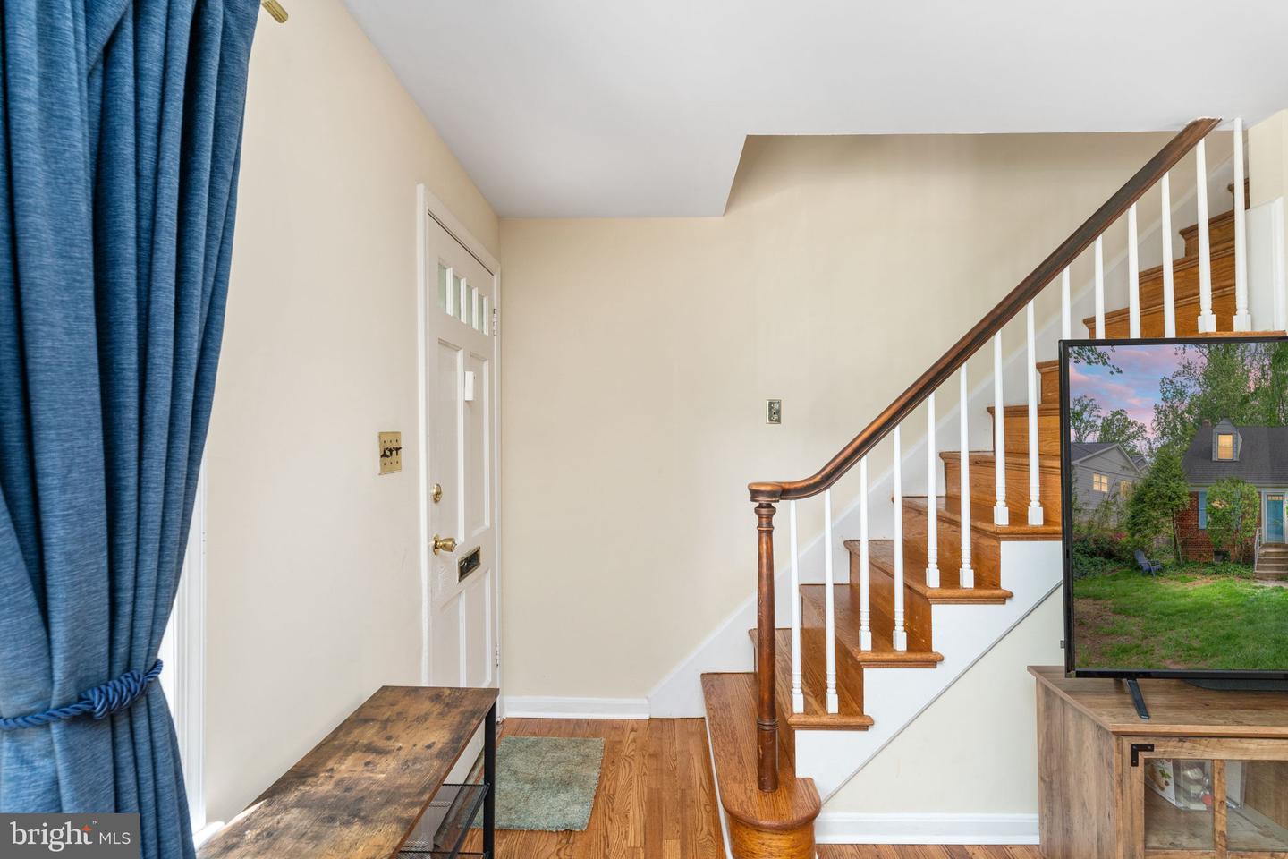 6510 OAKWOOD DR, FALLS CHURCH, Virginia 22041, 4 Bedrooms Bedrooms, ,2 BathroomsBathrooms,Residential,For sale,6510 OAKWOOD DR,VAFX2222664 MLS # VAFX2222664