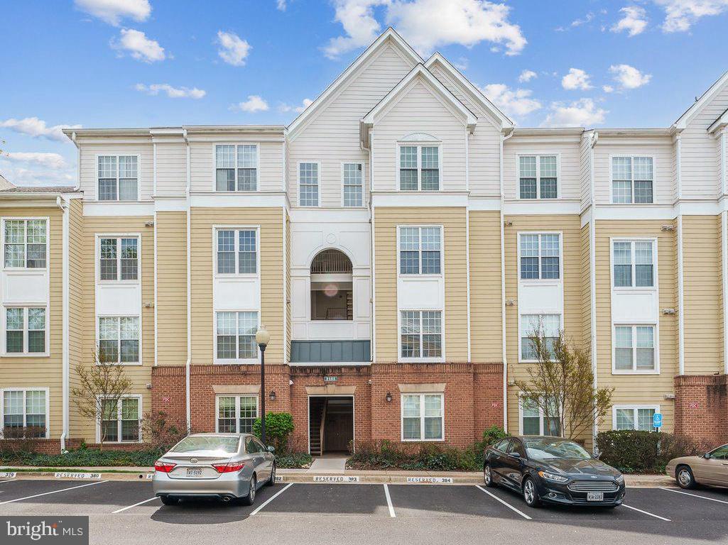 2103 HIGHCOURT LN #303, HERNDON, Virginia 20170, 2 Bedrooms Bedrooms, ,2 BathroomsBathrooms,Residential,For sale,2103 HIGHCOURT LN #303,VAFX2224198 MLS # VAFX2224198