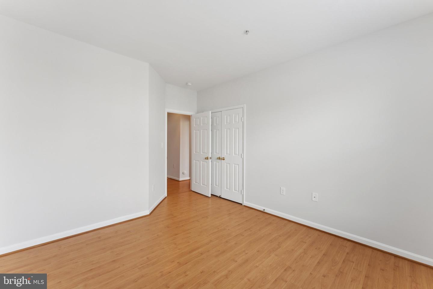 2103 HIGHCOURT LN #303, HERNDON, Virginia 20170, 2 Bedrooms Bedrooms, ,2 BathroomsBathrooms,Residential,For sale,2103 HIGHCOURT LN #303,VAFX2224198 MLS # VAFX2224198