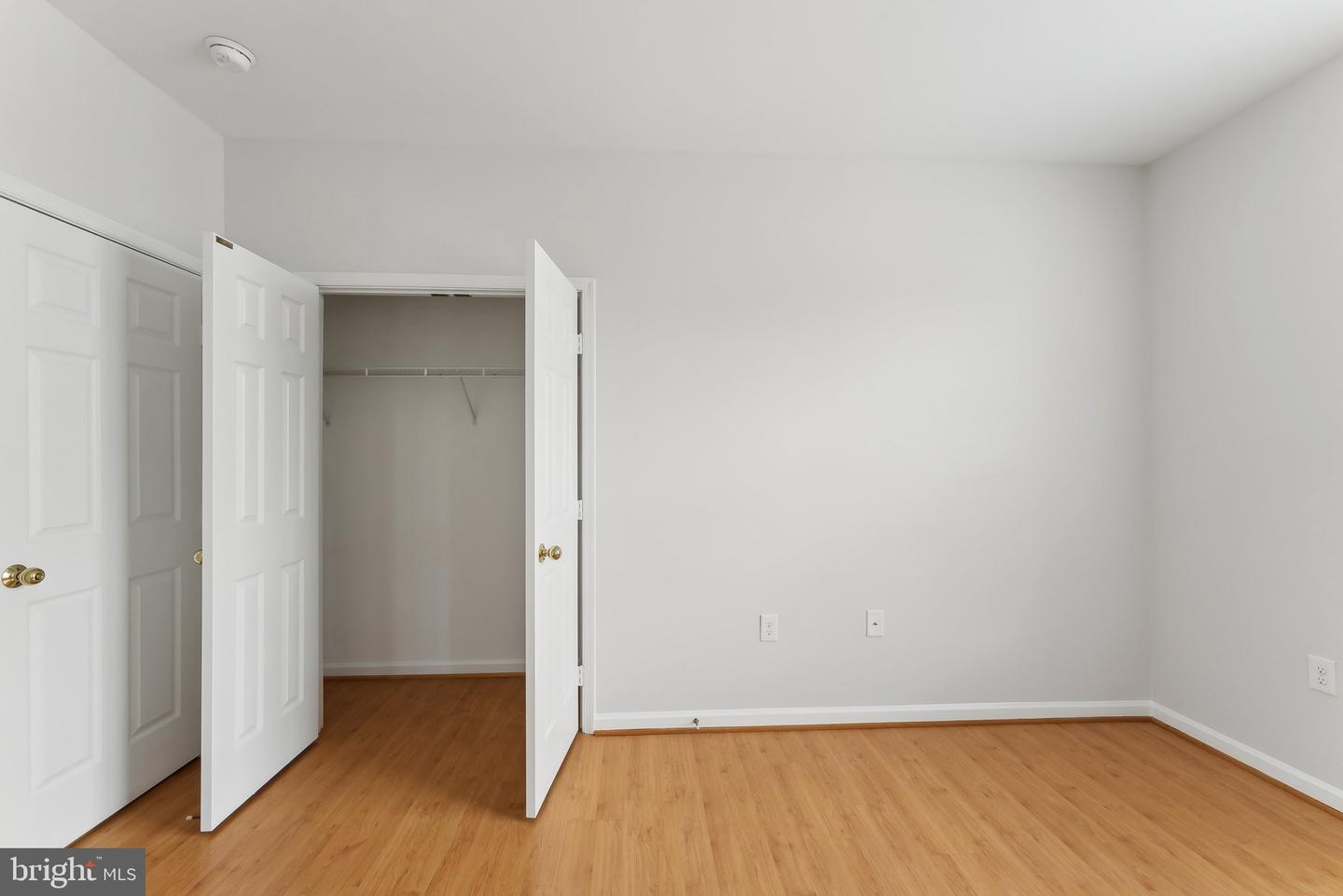 2103 HIGHCOURT LN #303, HERNDON, Virginia 20170, 2 Bedrooms Bedrooms, ,2 BathroomsBathrooms,Residential,For sale,2103 HIGHCOURT LN #303,VAFX2224198 MLS # VAFX2224198