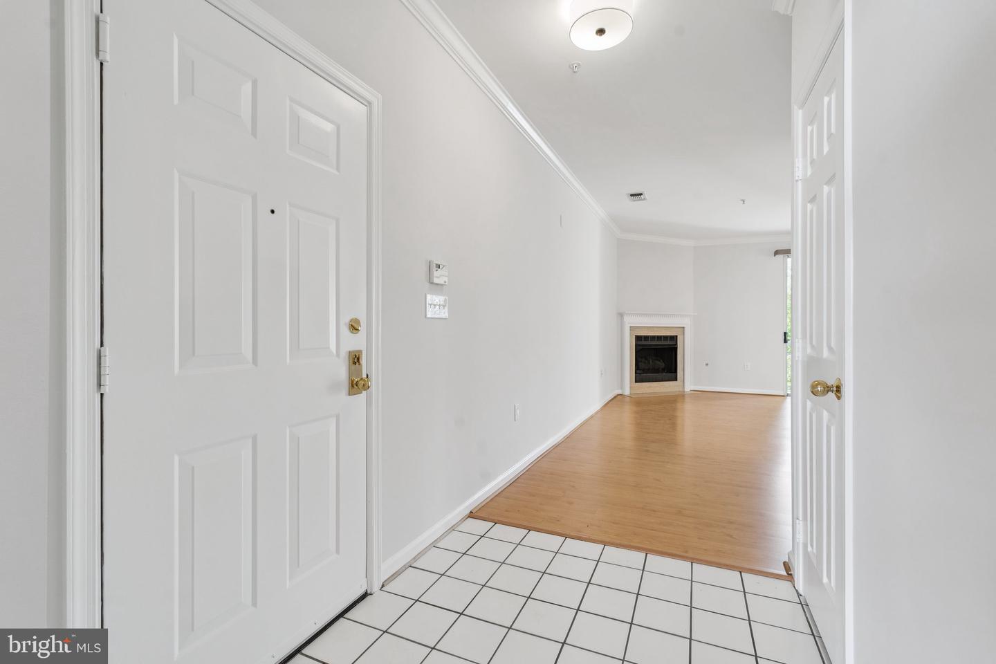 2103 HIGHCOURT LN #303, HERNDON, Virginia 20170, 2 Bedrooms Bedrooms, ,2 BathroomsBathrooms,Residential,For sale,2103 HIGHCOURT LN #303,VAFX2224198 MLS # VAFX2224198