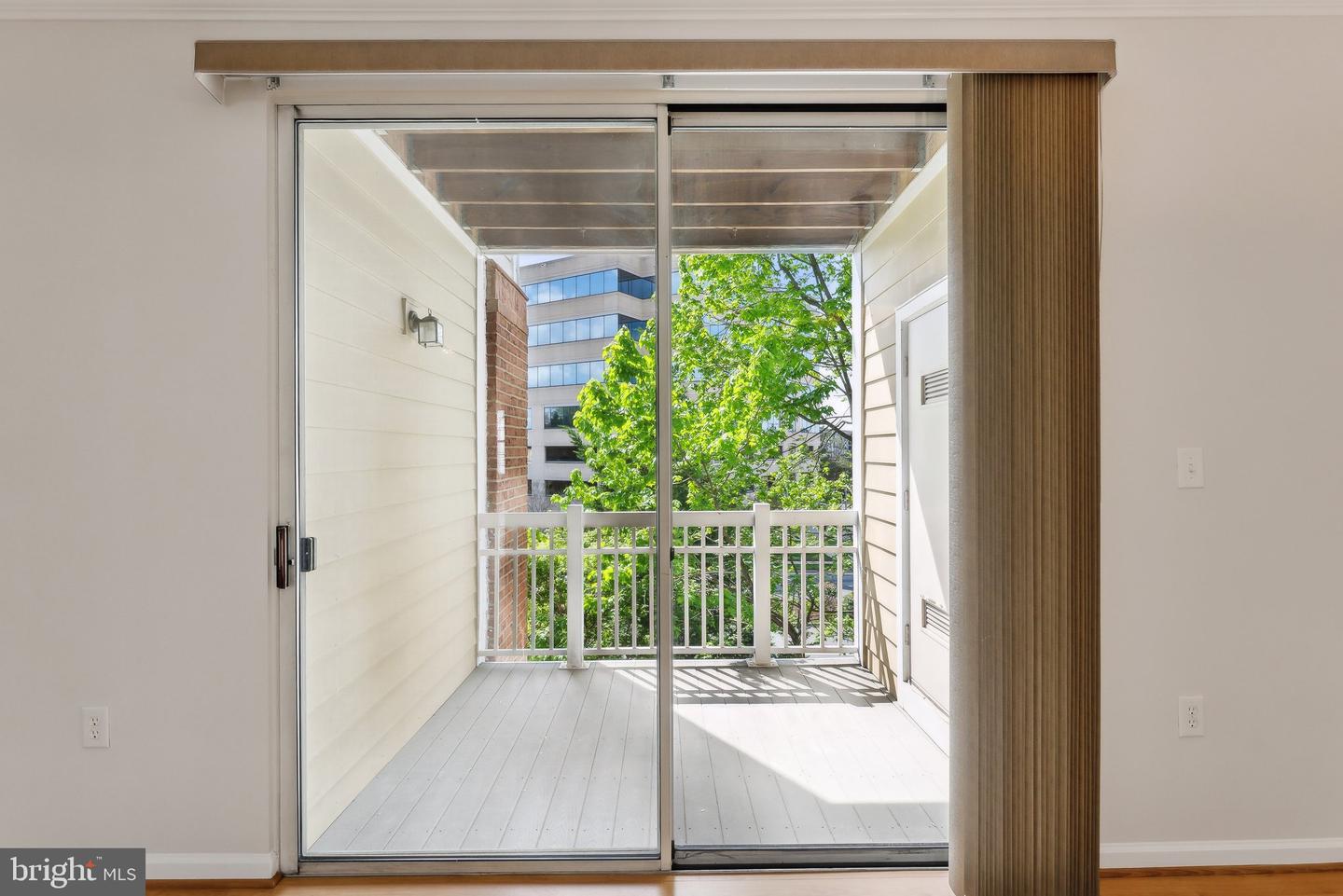 2103 HIGHCOURT LN #303, HERNDON, Virginia 20170, 2 Bedrooms Bedrooms, ,2 BathroomsBathrooms,Residential,For sale,2103 HIGHCOURT LN #303,VAFX2224198 MLS # VAFX2224198