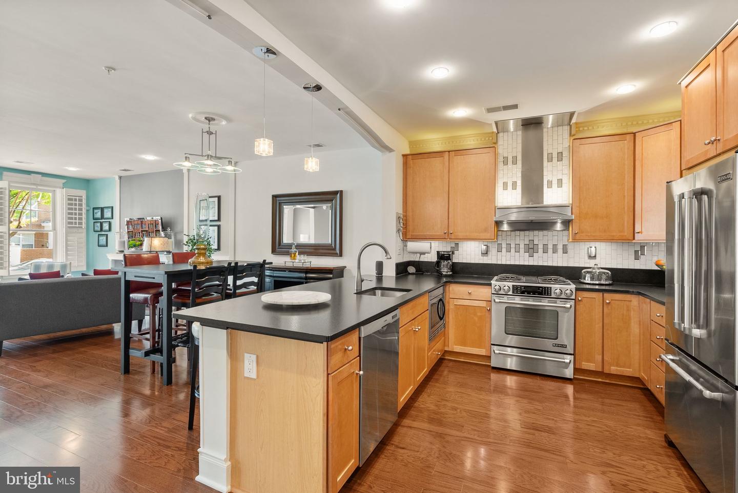 1418 N RHODES ST #B105, ARLINGTON, Virginia 22209, 2 Bedrooms Bedrooms, ,2 BathroomsBathrooms,Residential,For sale,1418 N RHODES ST #B105,VAAR2055808 MLS # VAAR2055808