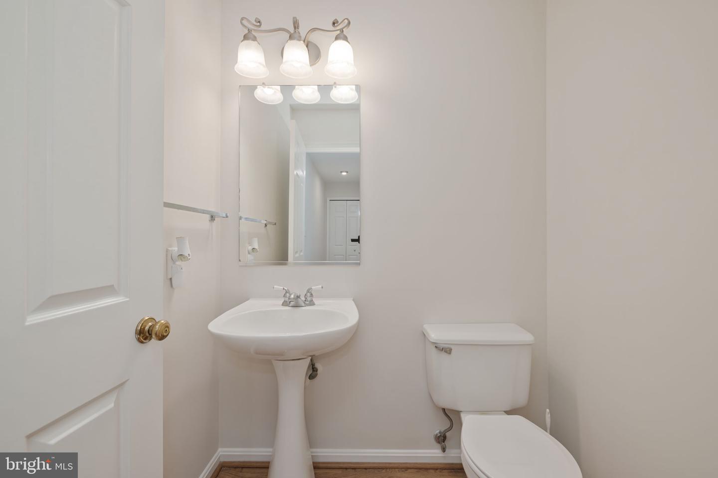 5970 NORHAM DR, ALEXANDRIA, Virginia 22315, 3 Bedrooms Bedrooms, ,2 BathroomsBathrooms,Residential,For sale,5970 NORHAM DR,VAFX2233374 MLS # VAFX2233374