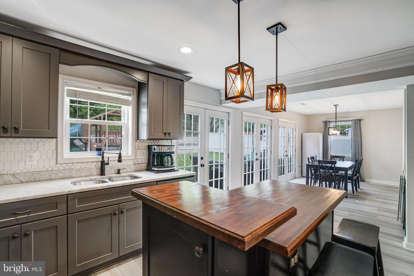 6022 RIXEY DR, ALEXANDRIA, Virginia 22303, 4 Bedrooms Bedrooms, ,3 BathroomsBathrooms,Residential,For sale,6022 RIXEY DR,VAFX2233438 MLS # VAFX2233438