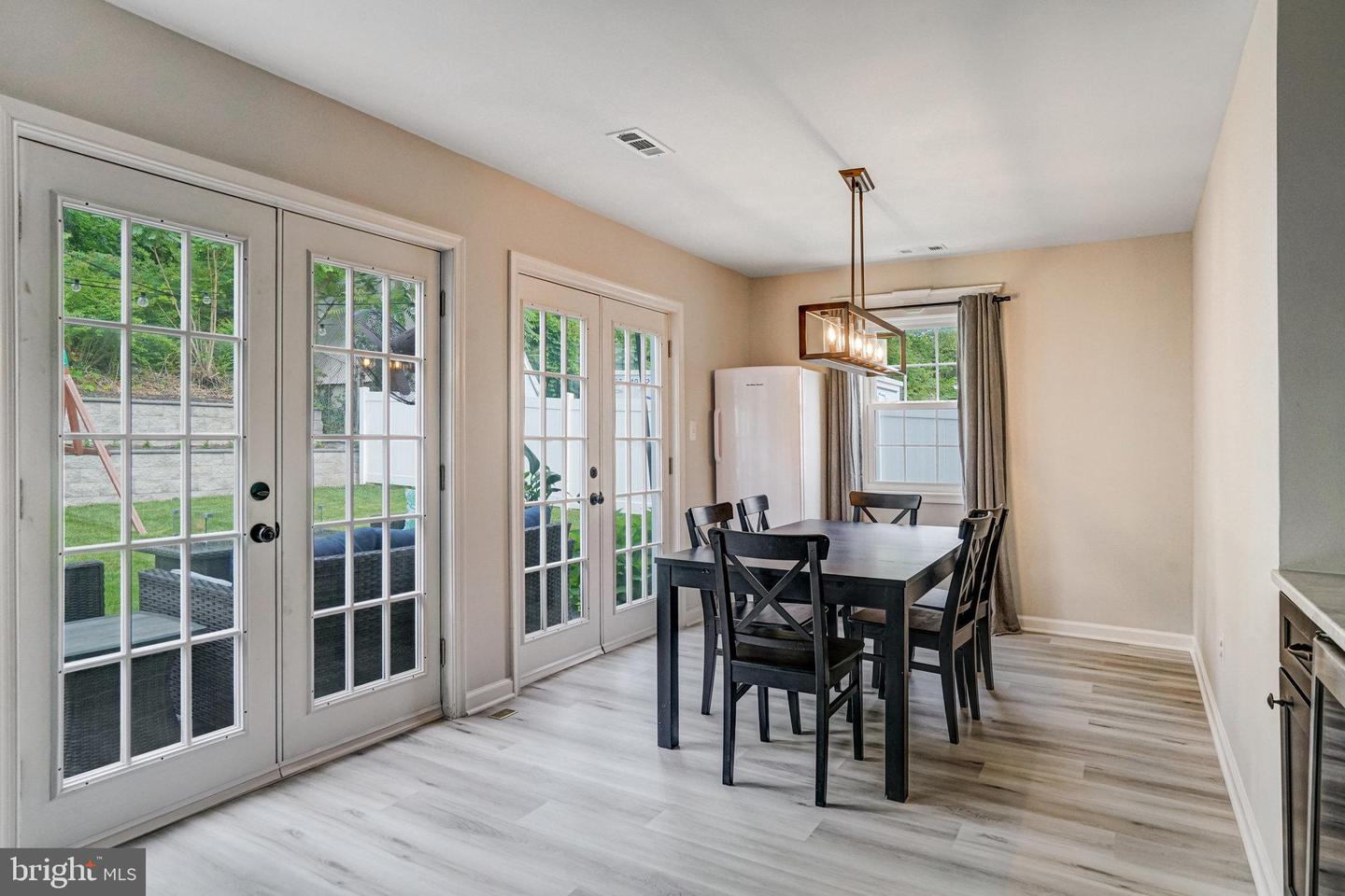 6022 RIXEY DR, ALEXANDRIA, Virginia 22303, 4 Bedrooms Bedrooms, ,3 BathroomsBathrooms,Residential,For sale,6022 RIXEY DR,VAFX2233438 MLS # VAFX2233438