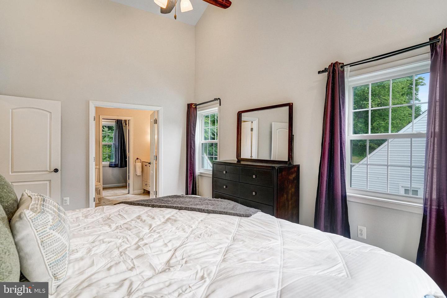 6022 RIXEY DR, ALEXANDRIA, Virginia 22303, 4 Bedrooms Bedrooms, ,3 BathroomsBathrooms,Residential,For sale,6022 RIXEY DR,VAFX2233438 MLS # VAFX2233438
