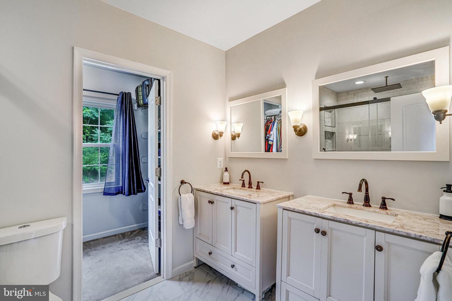 6022 RIXEY DR, ALEXANDRIA, Virginia 22303, 4 Bedrooms Bedrooms, ,3 BathroomsBathrooms,Residential,For sale,6022 RIXEY DR,VAFX2233438 MLS # VAFX2233438