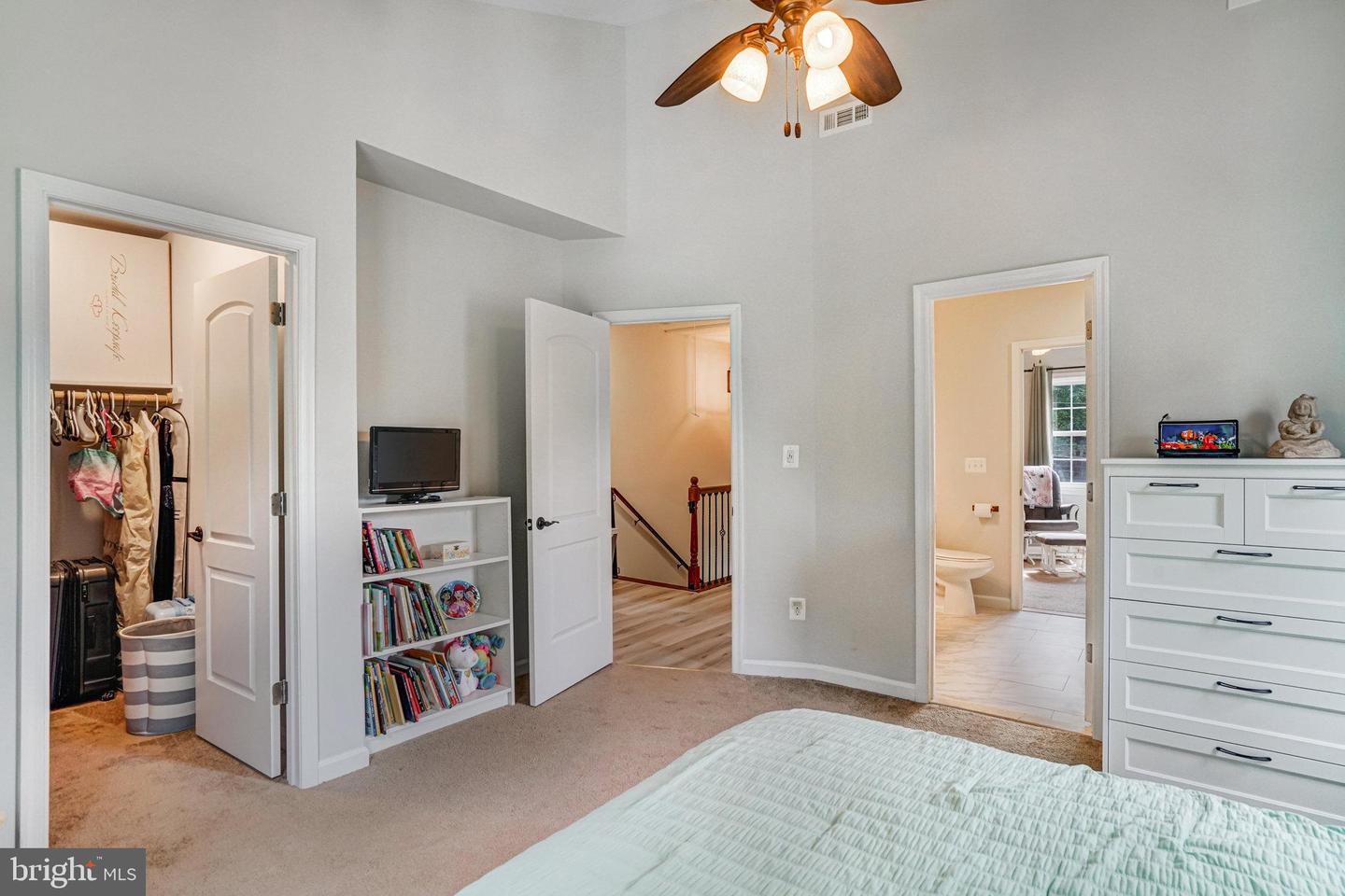 6022 RIXEY DR, ALEXANDRIA, Virginia 22303, 4 Bedrooms Bedrooms, ,3 BathroomsBathrooms,Residential,For sale,6022 RIXEY DR,VAFX2233438 MLS # VAFX2233438