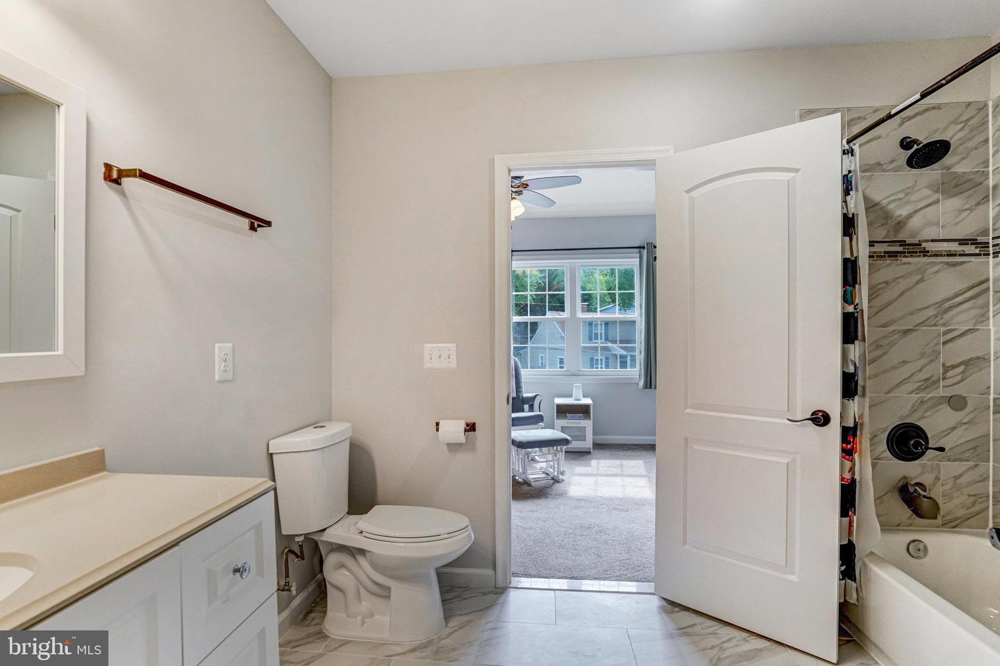 6022 RIXEY DR, ALEXANDRIA, Virginia 22303, 4 Bedrooms Bedrooms, ,3 BathroomsBathrooms,Residential,For sale,6022 RIXEY DR,VAFX2233438 MLS # VAFX2233438