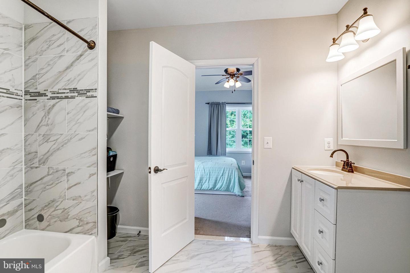 6022 RIXEY DR, ALEXANDRIA, Virginia 22303, 4 Bedrooms Bedrooms, ,3 BathroomsBathrooms,Residential,For sale,6022 RIXEY DR,VAFX2233438 MLS # VAFX2233438