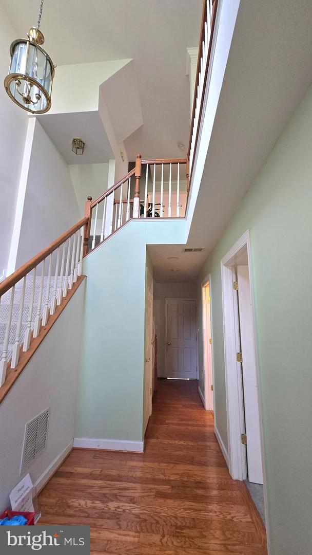 8287 GLADE BANK DR, MANASSAS, Virginia 20111, 4 Bedrooms Bedrooms, ,3 BathroomsBathrooms,Residential,For sale,8287 GLADE BANK DR,VAPW2093182 MLS # VAPW2093182