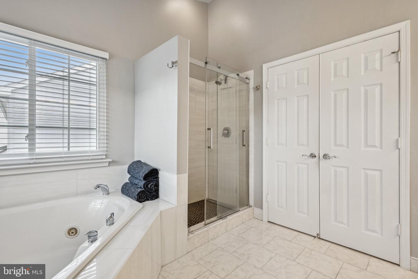 12649 VICTORY LAKES LOOP, BRISTOW, Virginia 20136, 4 Bedrooms Bedrooms, ,2 BathroomsBathrooms,Residential,For sale,12649 VICTORY LAKES LOOP,VAPW2094538 MLS # VAPW2094538