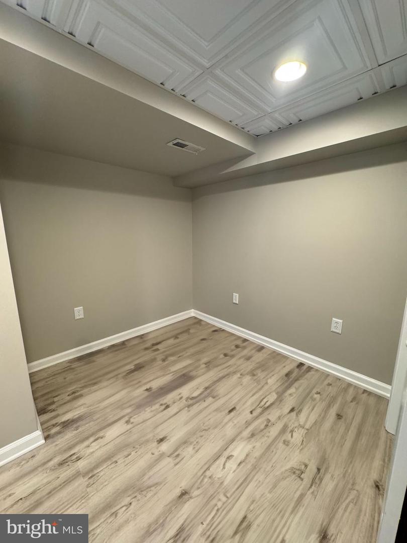 7 E HART ST, WINCHESTER, Virginia 22601, 2 Bedrooms Bedrooms, ,2 BathroomsBathrooms,Residential,For sale,7 E HART ST,VAWI2007676 MLS # VAWI2007676