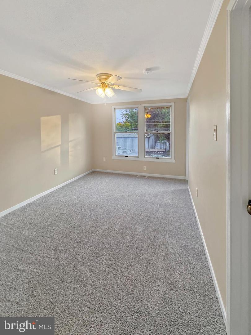 7 E HART ST, WINCHESTER, Virginia 22601, 2 Bedrooms Bedrooms, ,2 BathroomsBathrooms,Residential,For sale,7 E HART ST,VAWI2007676 MLS # VAWI2007676