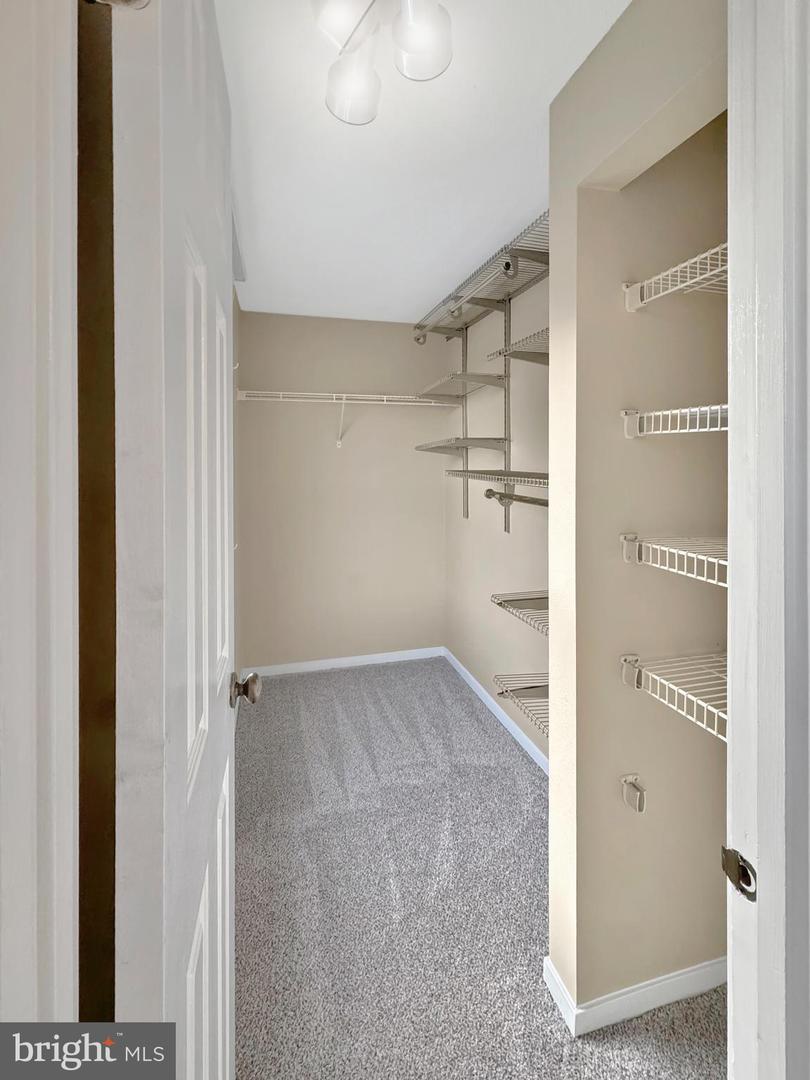 7 E HART ST, WINCHESTER, Virginia 22601, 2 Bedrooms Bedrooms, ,2 BathroomsBathrooms,Residential,For sale,7 E HART ST,VAWI2007676 MLS # VAWI2007676