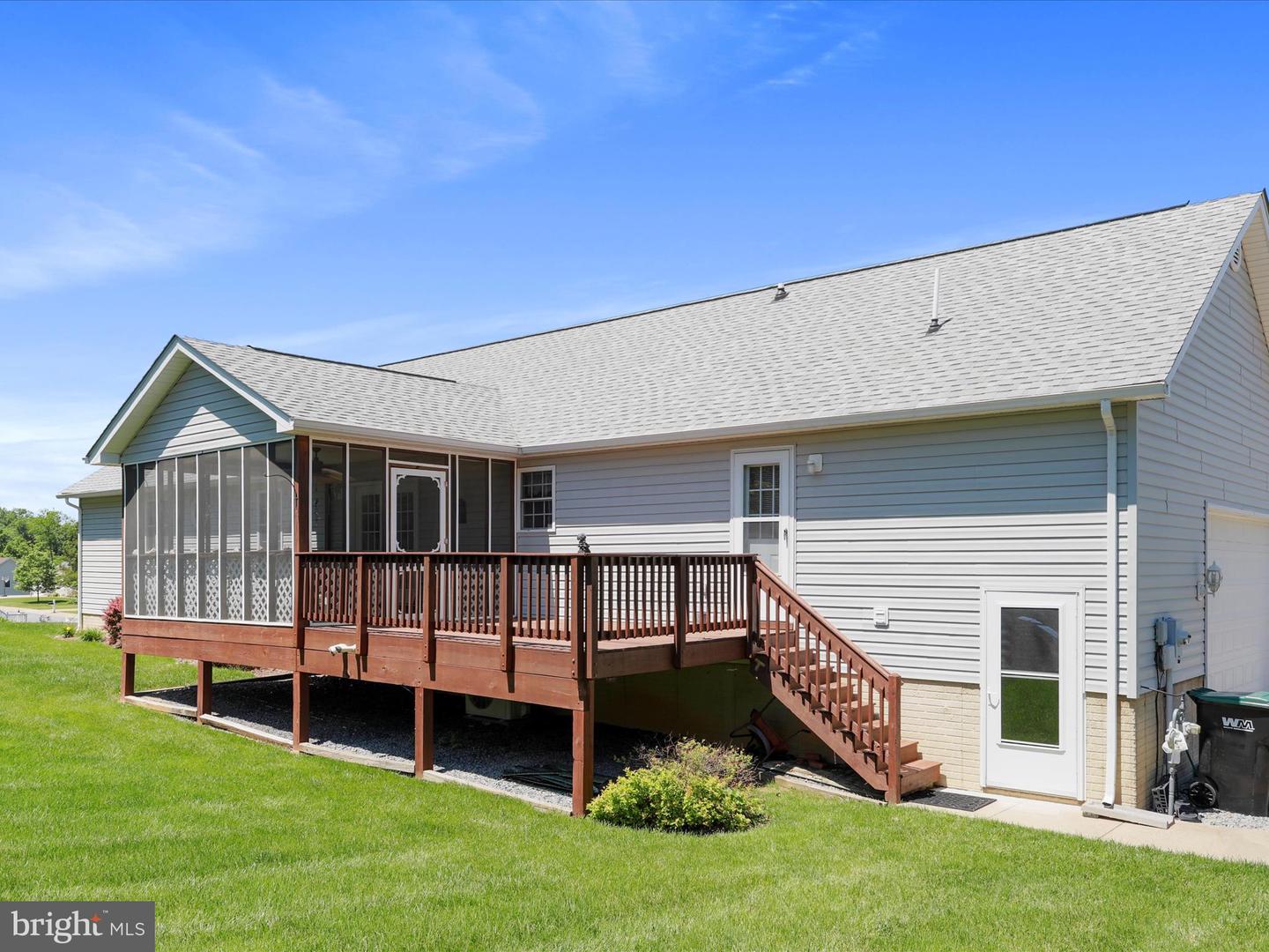 715 STONECREST DR, WOODSTOCK, Virginia 22664, 3 Bedrooms Bedrooms, ,2 BathroomsBathrooms,Residential,For sale,715 STONECREST DR,VASH2011472 MLS # VASH2011472