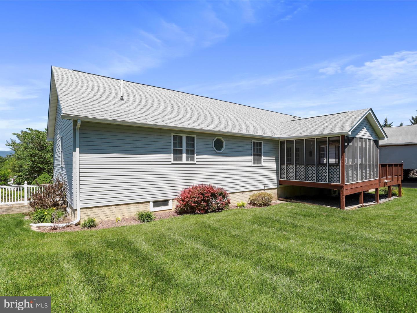 715 STONECREST DR, WOODSTOCK, Virginia 22664, 3 Bedrooms Bedrooms, ,2 BathroomsBathrooms,Residential,For sale,715 STONECREST DR,VASH2011472 MLS # VASH2011472