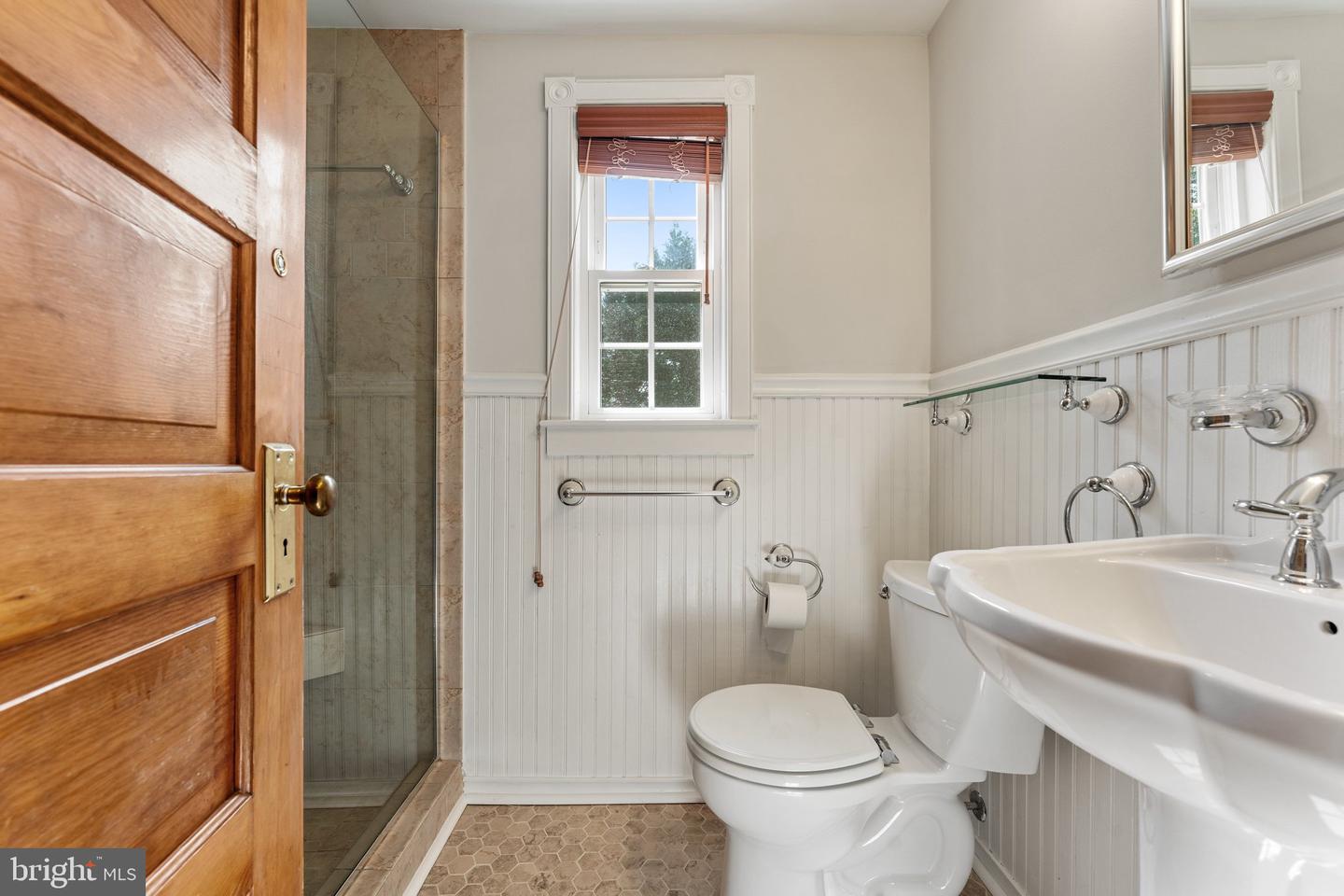 609 PROSPECT PL, ALEXANDRIA, Virginia 22304, 5 Bedrooms Bedrooms, ,3 BathroomsBathrooms,Residential,For sale,609 PROSPECT PL,VAAX2045578 MLS # VAAX2045578