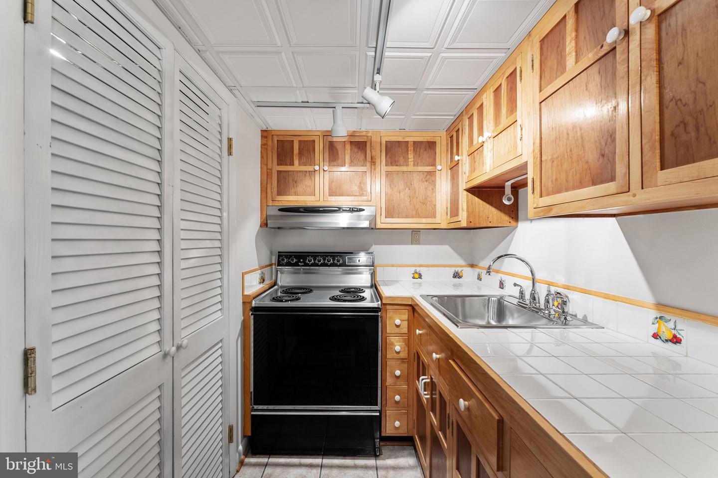 609 PROSPECT PL, ALEXANDRIA, Virginia 22304, 5 Bedrooms Bedrooms, ,3 BathroomsBathrooms,Residential,For sale,609 PROSPECT PL,VAAX2045578 MLS # VAAX2045578