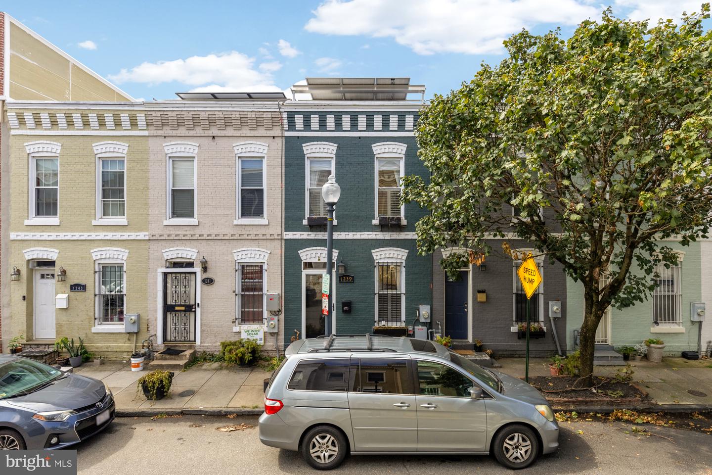 1239 WYLIE ST NE, WASHINGTON, District Of Columbia 20002, 2 Bedrooms Bedrooms, ,1 BathroomBathrooms,Residential,For sale,1239 WYLIE ST NE,DCDC2202426 MLS # DCDC2202426