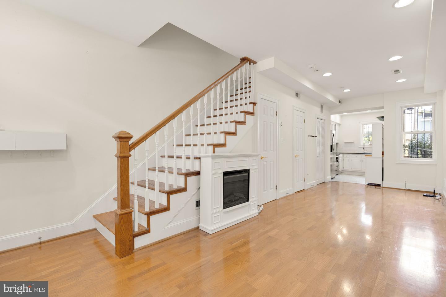1239 WYLIE ST NE, WASHINGTON, District Of Columbia 20002, 2 Bedrooms Bedrooms, ,1 BathroomBathrooms,Residential,For sale,1239 WYLIE ST NE,DCDC2202426 MLS # DCDC2202426