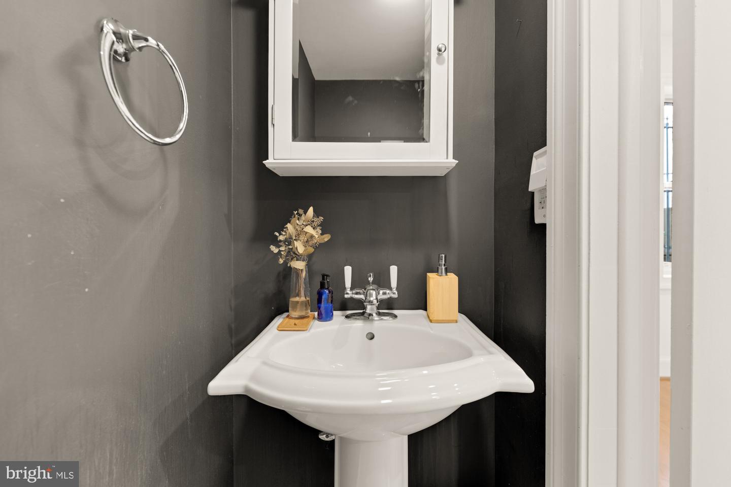 1239 WYLIE ST NE, WASHINGTON, District Of Columbia 20002, 2 Bedrooms Bedrooms, ,1 BathroomBathrooms,Residential,For sale,1239 WYLIE ST NE,DCDC2202426 MLS # DCDC2202426