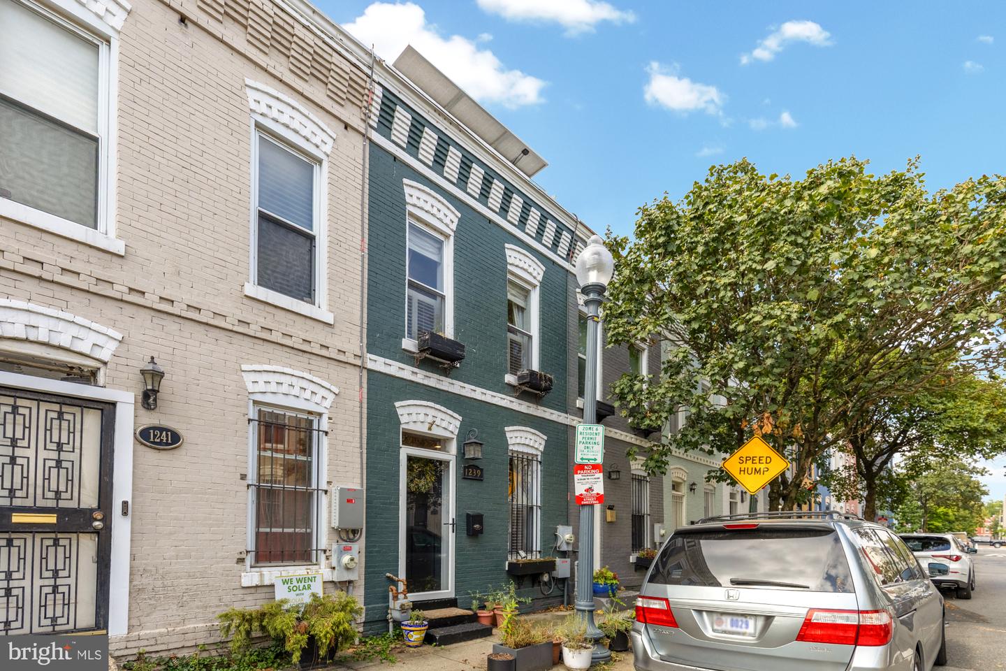 1239 WYLIE ST NE, WASHINGTON, District Of Columbia 20002, 2 Bedrooms Bedrooms, ,1 BathroomBathrooms,Residential,For sale,1239 WYLIE ST NE,DCDC2202426 MLS # DCDC2202426