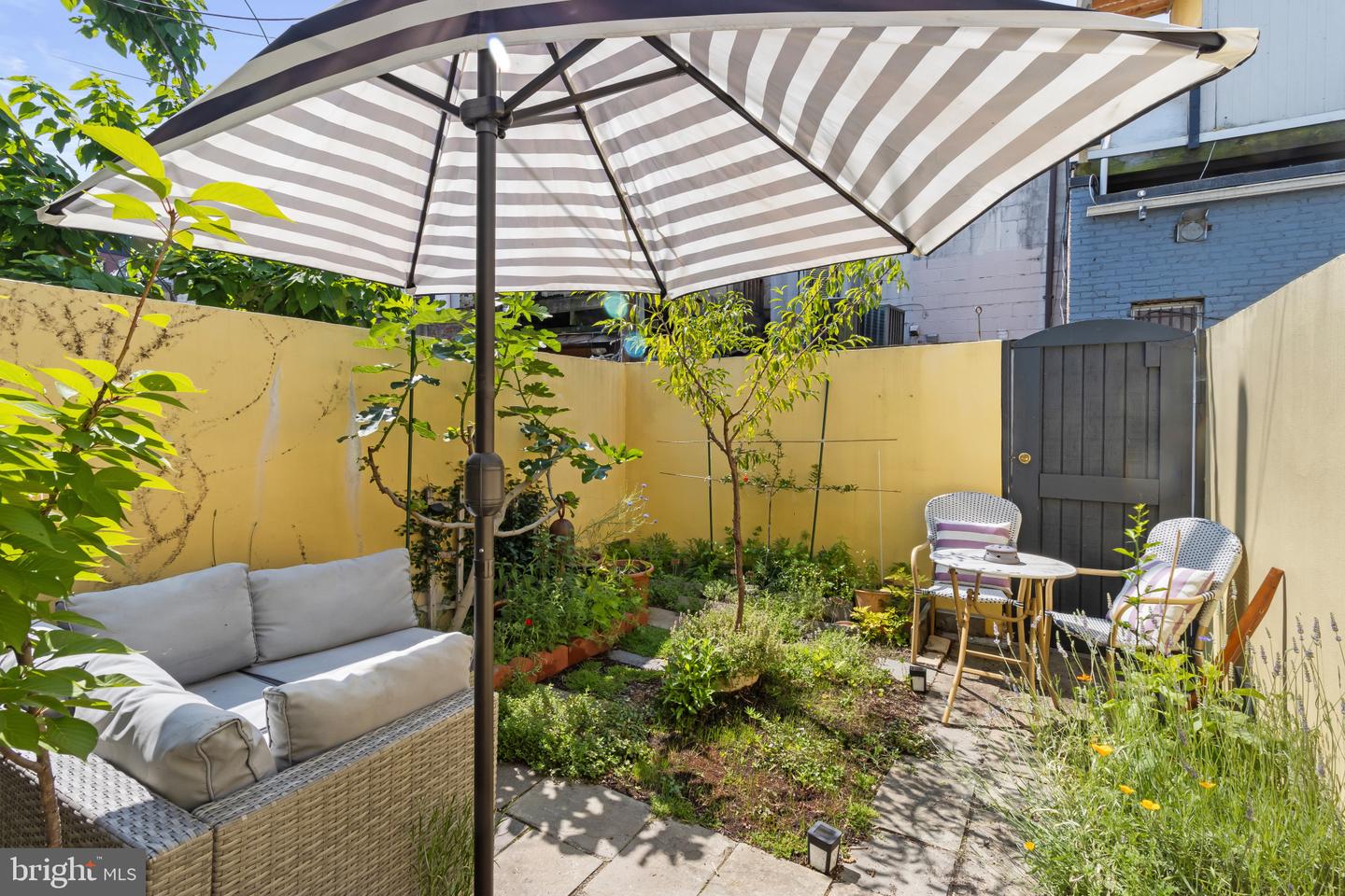 1239 WYLIE ST NE, WASHINGTON, District Of Columbia 20002, 2 Bedrooms Bedrooms, ,1 BathroomBathrooms,Residential,For sale,1239 WYLIE ST NE,DCDC2202426 MLS # DCDC2202426