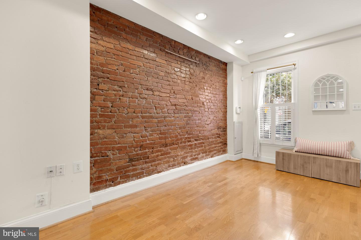 1239 WYLIE ST NE, WASHINGTON, District Of Columbia 20002, 2 Bedrooms Bedrooms, ,1 BathroomBathrooms,Residential,For sale,1239 WYLIE ST NE,DCDC2202426 MLS # DCDC2202426