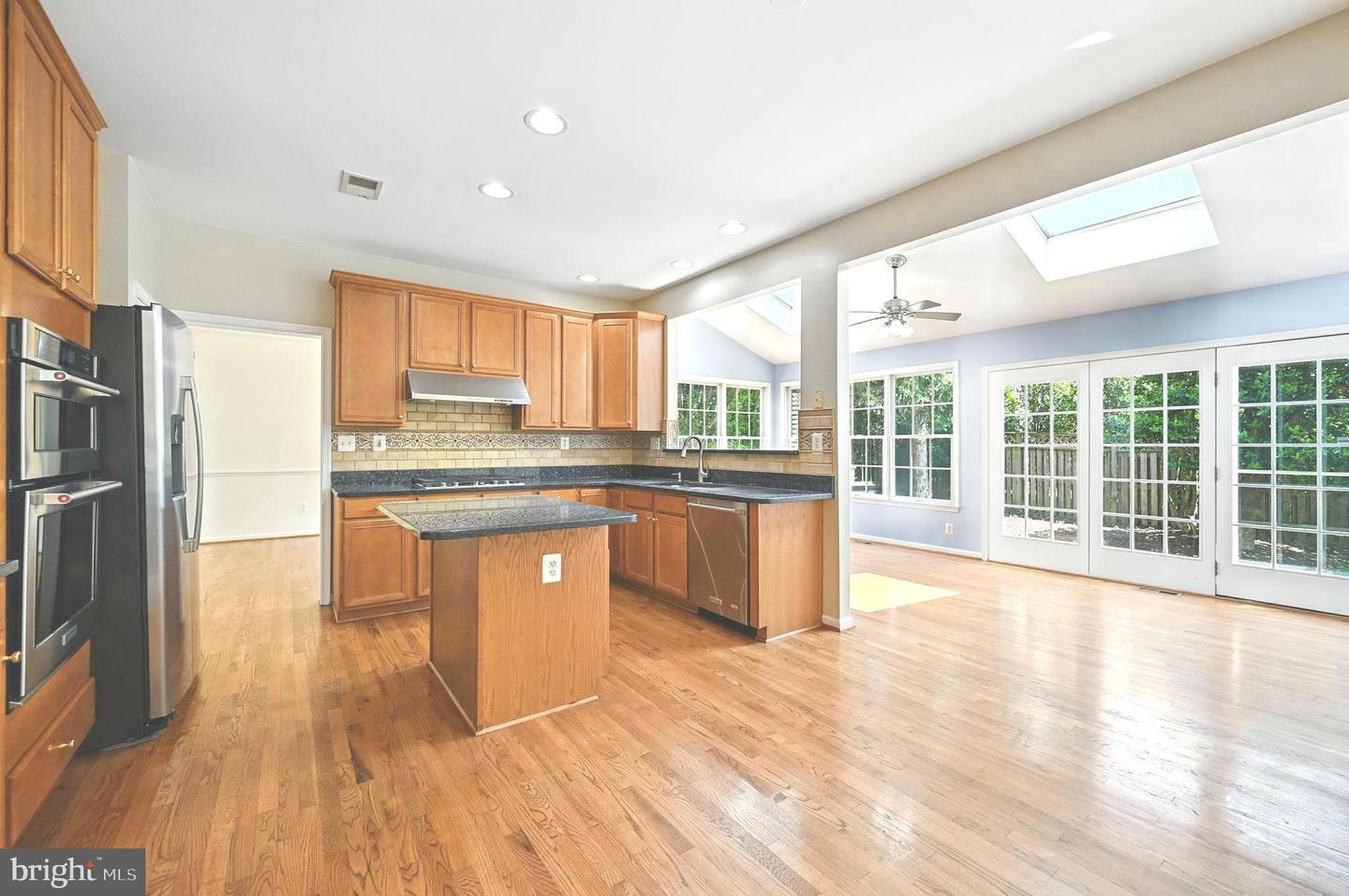 10861 HUNTER GATE WAY, RESTON, Virginia 20194, 4 Bedrooms Bedrooms, ,3 BathroomsBathrooms,Residential,For sale,10861 HUNTER GATE WAY,VAFX2243380 MLS # VAFX2243380