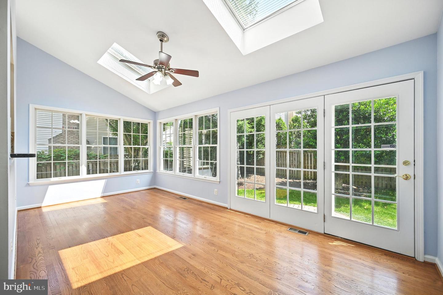 10861 HUNTER GATE WAY, RESTON, Virginia 20194, 4 Bedrooms Bedrooms, ,3 BathroomsBathrooms,Residential,For sale,10861 HUNTER GATE WAY,VAFX2243380 MLS # VAFX2243380