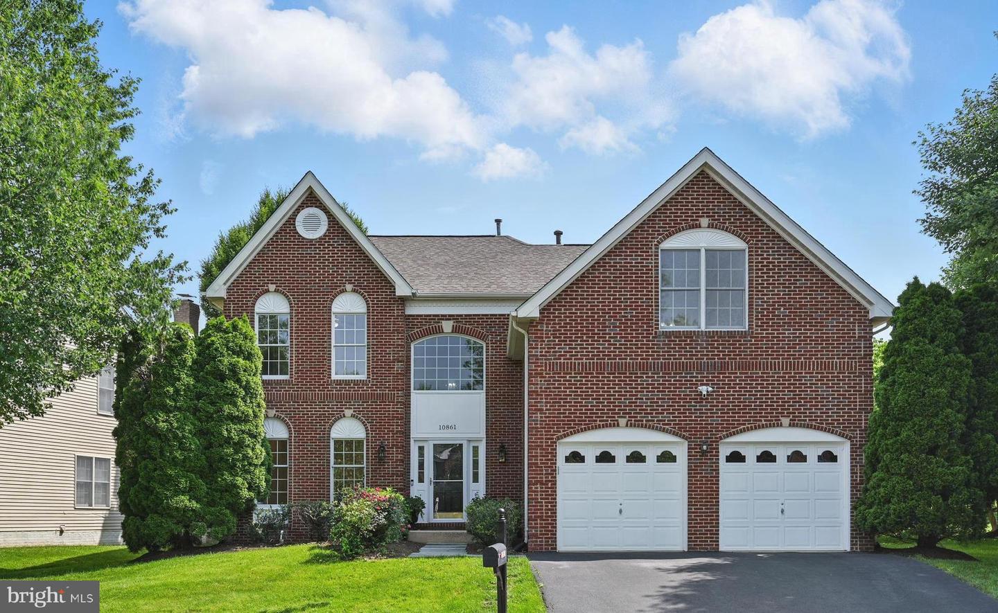 10861 HUNTER GATE WAY, RESTON, Virginia 20194, 4 Bedrooms Bedrooms, ,3 BathroomsBathrooms,Residential,For sale,10861 HUNTER GATE WAY,VAFX2243380 MLS # VAFX2243380